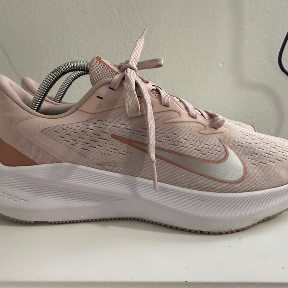 Nike Women's Blush and Gold Athletic Shoes - Picture 4 of 7